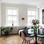 Luxurious Inner-City Flat
