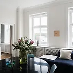Luxurious Inner-City Flat